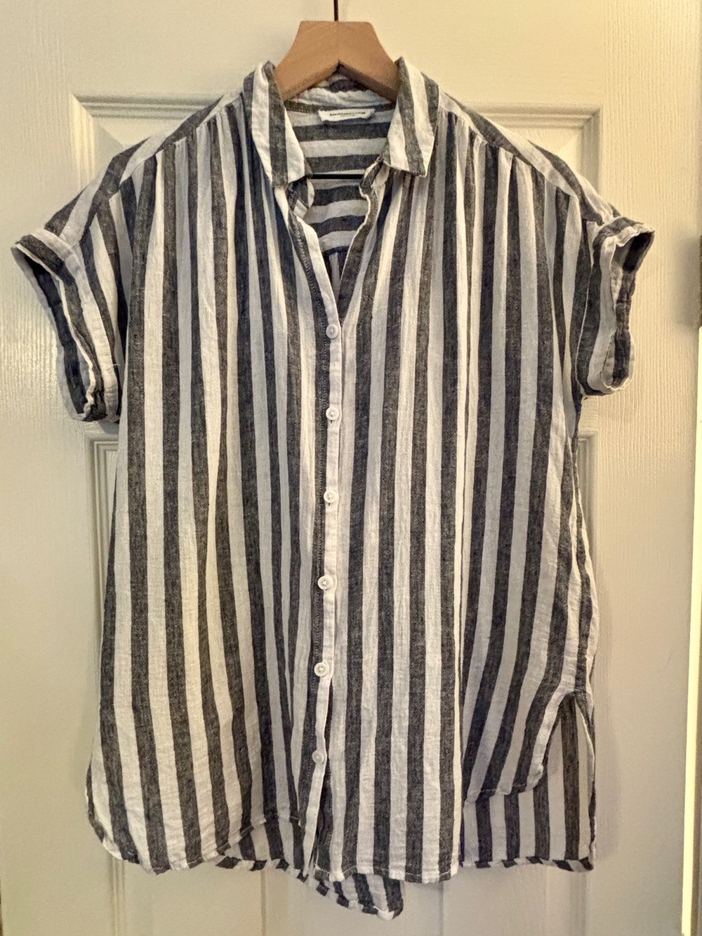 beachlunchlounge Striped Short Sleeve Button-Up Shirt